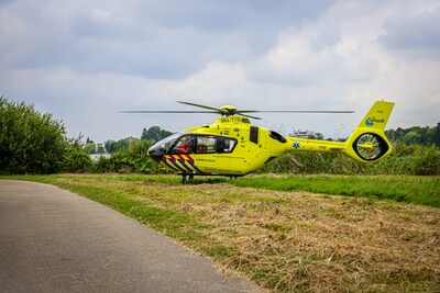 Traumahelikopter geland na frontale botsing tussen fietsers in Rotterdam-Hillegersberg