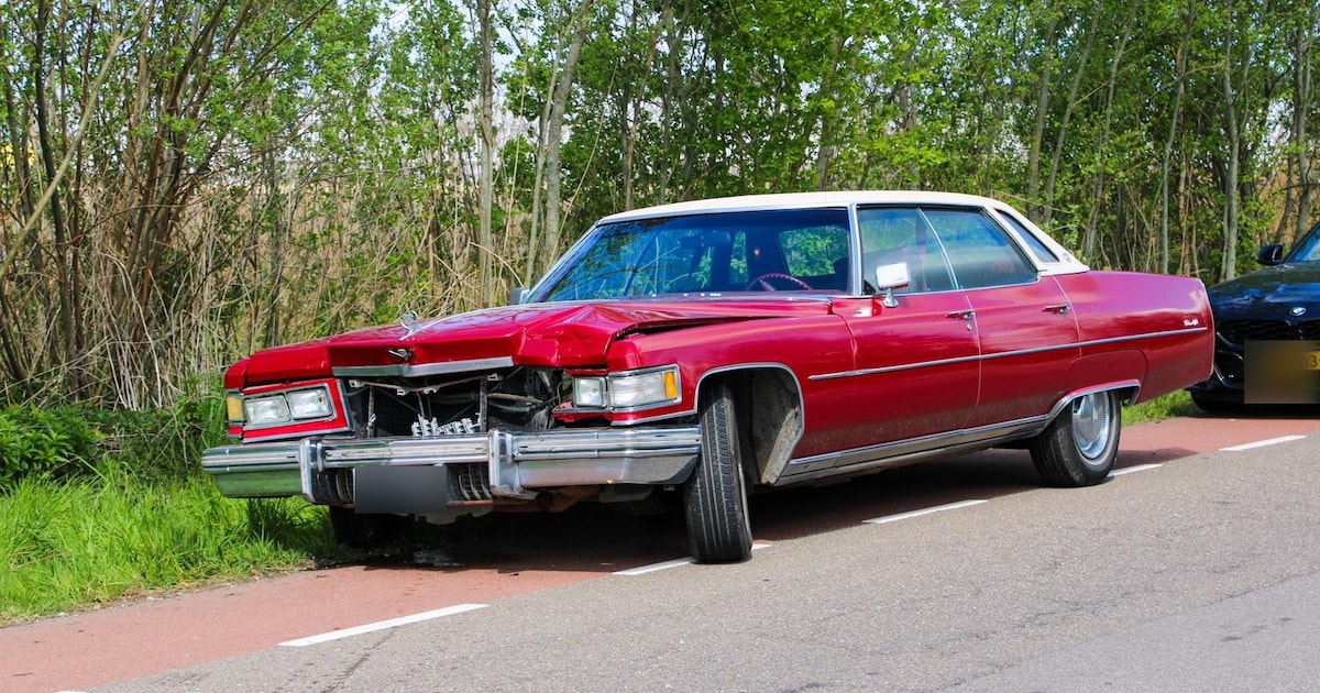 Oldtimers botsen op elkaar tijdens speciale tour door Boskoop