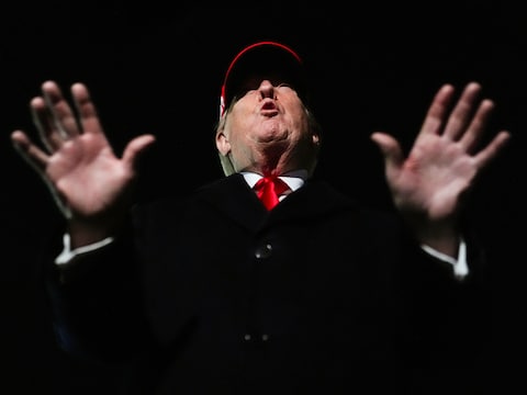 Trump wil de Straat van Hormuz nu zelf afsluiten, twijfels groeien over  geschiktheid president | Buitenland | AD.nl