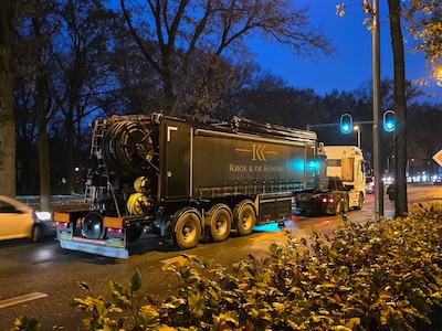 Veel verkeershinder nadat vrachtwagen trailer verliest in Ede