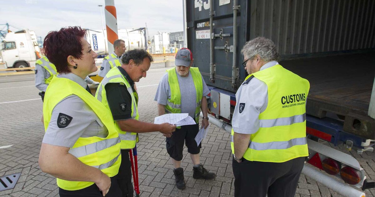 Acties van douane in Rotterdamse haven | Regio | AD.nl
