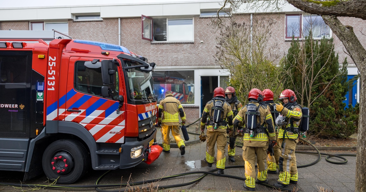Woning tijdelijk onbewoonbaar door brand in Lelystad