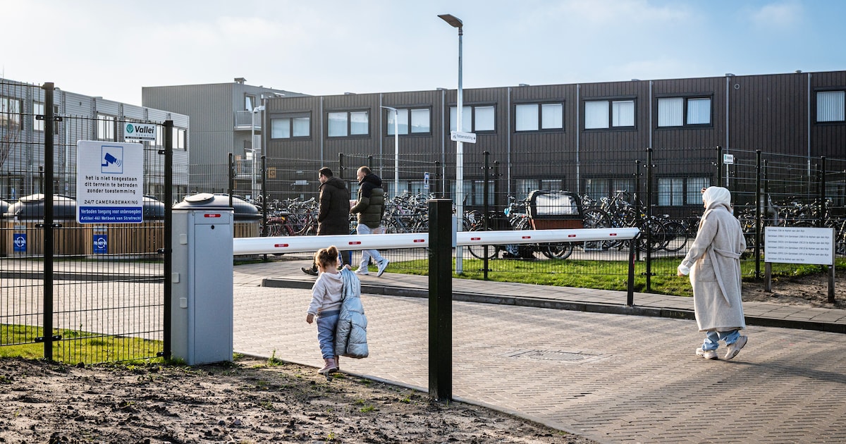 Minister houdt poot stijf, Alphen moet meer vluchtelingen opvangen: ‘Wettelijke taak’
