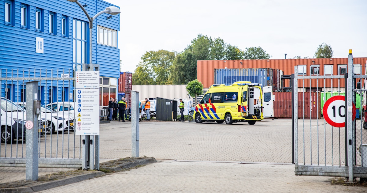 Fietser gewond na botsing met heftruck op terrein van Lankhorst Engineered Products in Sneek