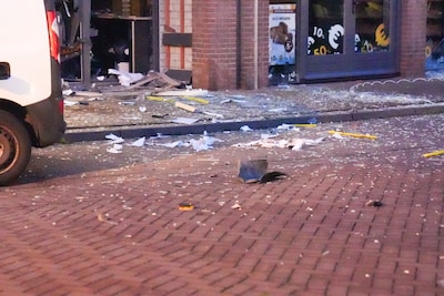 Plofkraak op geldautomaat veroorzaakt ravage in Helmond