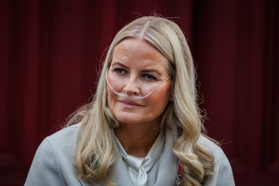 Norwegian Crown Princess has pulmonary fibrosis: No cure, but early detection and lung protection help