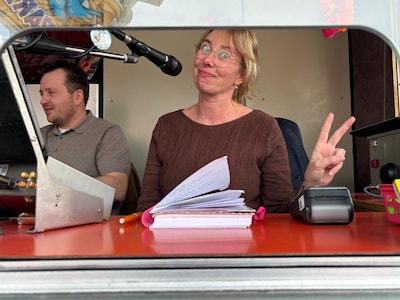 De Helmondse bucketlist van Ankie, deel zes: achter de knoppen op de Helmondse Voorjaarskermis