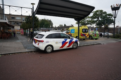 Voetganger en omstander geslagen door jongens op scooter in Kampen