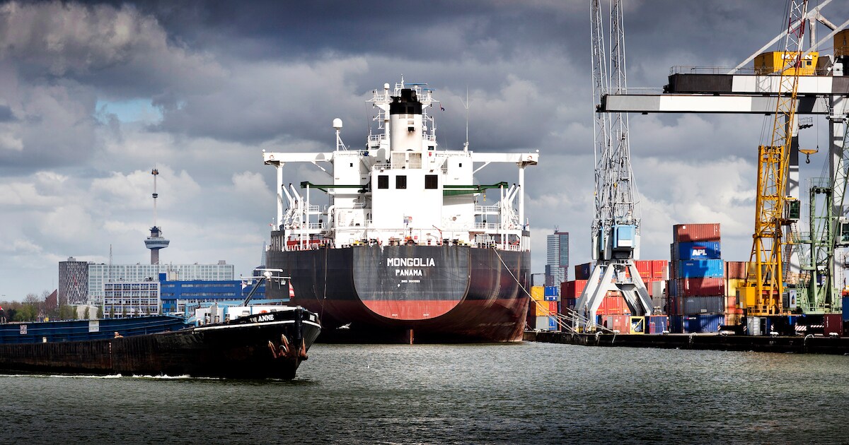Vreemde goedjes in brandstof van zeeschepen in de Rotterdamse haven ...