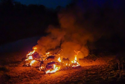 Twee scooters in brand gestoken aan Schoklandpad in Losser