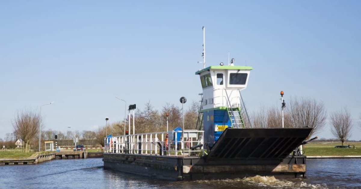 Pont Langwarder Feart tijdelijk uit de vaart voor onderhoud