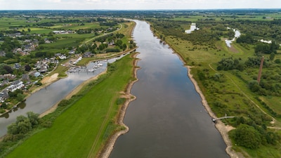 De IJssel staat historisch laag, en dit is wat je dan ziet