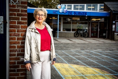 Meer dan duizend kinderen kregen les van ‘juf Ineke’: ‘Het onderwijs is écht mijn roeping’