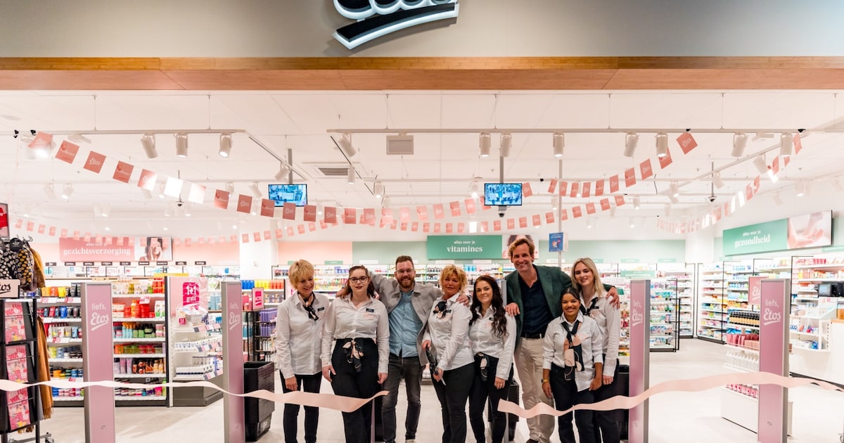 Nieuwe Etos geopend in Arnhem: 'We geven advies en pakken cadeautjes mooi in'
