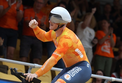 Wat een machtsvertoon! Jeffrey Hoogland verovert voor vijfde keer wereldtitel tijdrijden