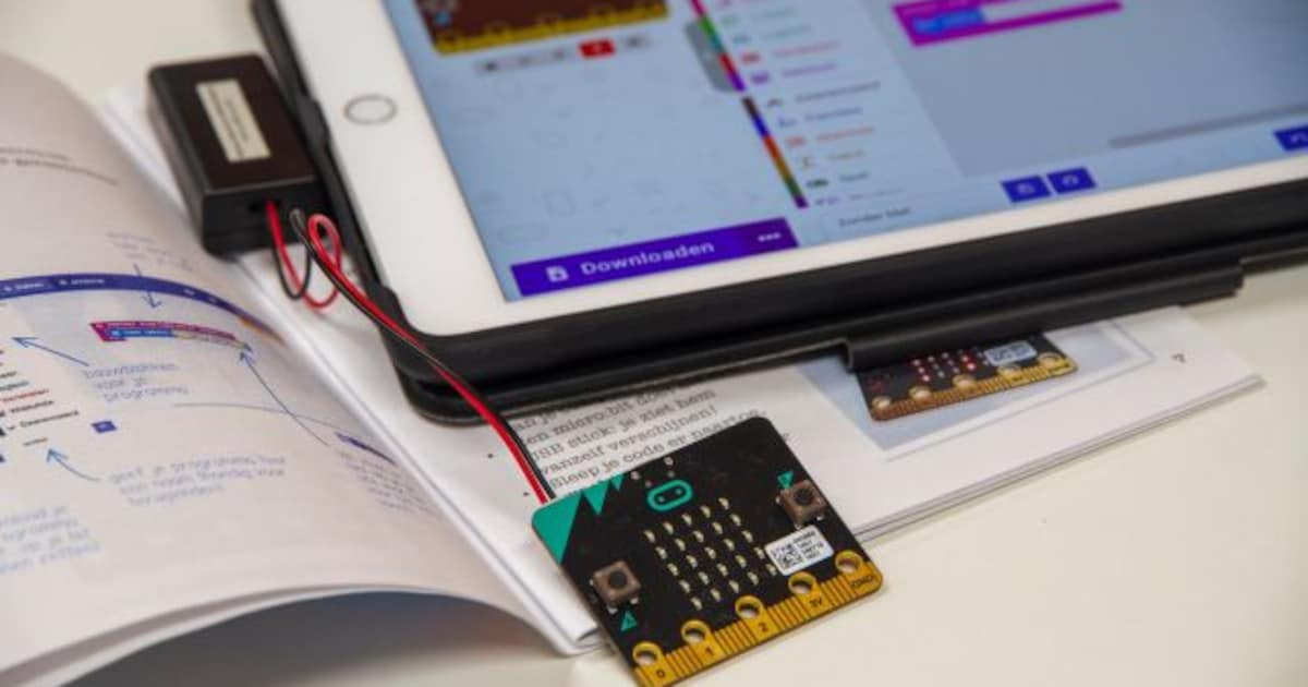 Kinderen leren programmeren in bibliotheek Havelte