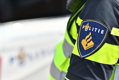 Politie vindt 100 gram harddrugs in woning Uithuizen, 21-jarige verdachte aangehouden
