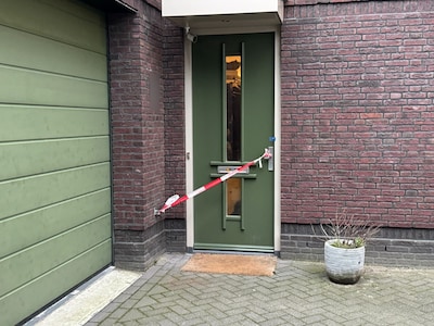 Van moordpoging verdachte vrouw overlijdt in gevangenis pal voor eerste rechtszitting