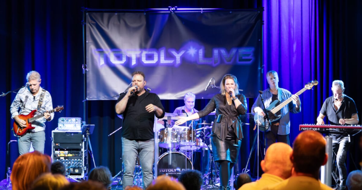 Totoly Live treedt op in Elst