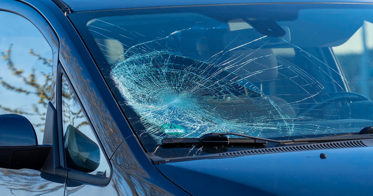 Fietser aangereden door auto in Berghem, slachtoffer naar ziekenhuis