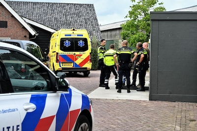 Festivalbezoeker met waanbeelden zwemt kanaal over en wordt na grote zoekactie gevonden bij lunchzaak