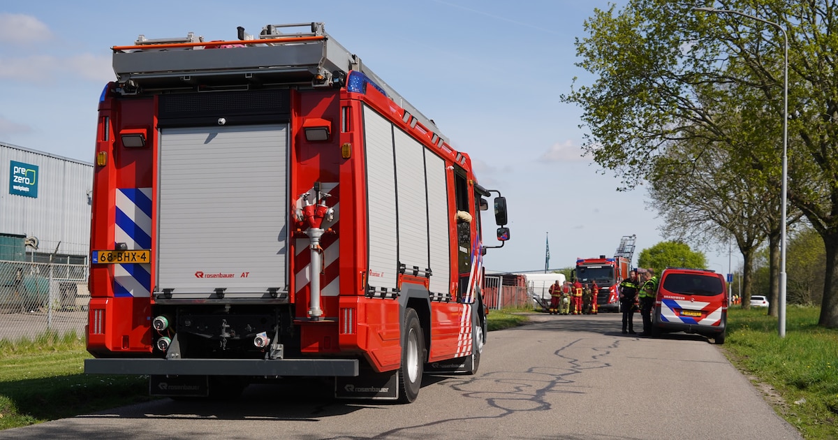 Brand in opslagloods in Wildervank onder controle door blussysteem