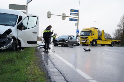 Verkeersopstoppingen na botsing op Flevoweg bij Kampen