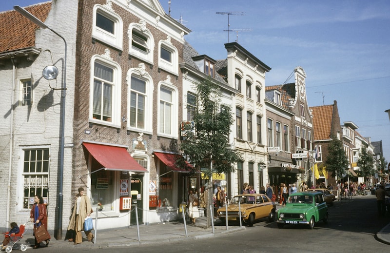 toko-tjin-in-lang-vervlogen-tijden-wanneer-deze-foto-precies-is-gemaakt-is-niet-duidelijk