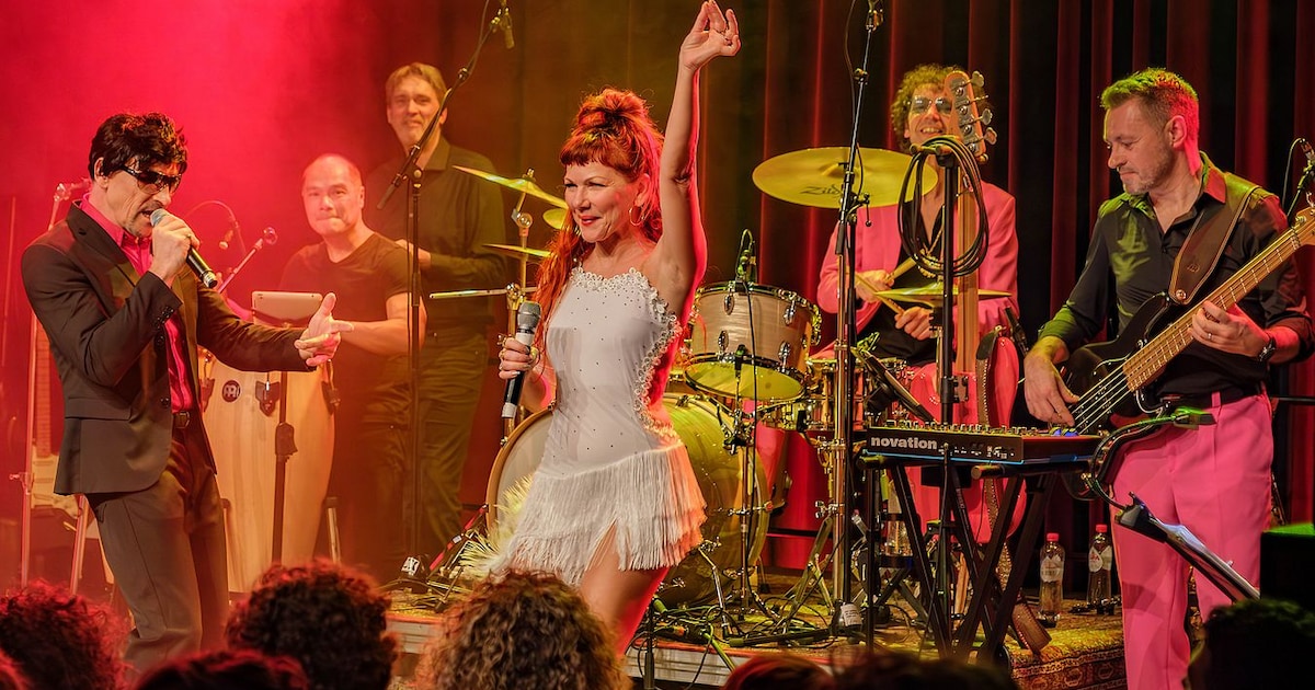 Trianon TOP2000 Band speelt in Bemmel