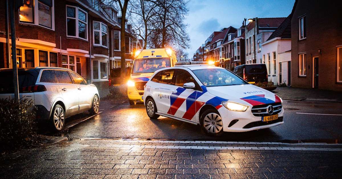 Man (18) gewond na schietincident in woning in Vlaardingen, 'mogelijk zelf gedaan'