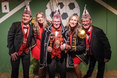 Carnavalsvereniging Alverna kroont Ronald Coolen tot nieuwe Hertog