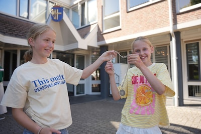 Liv Ruizendaal nieuwe kinderburgemeester van Bunschoten: ‘Minder tijd op je scherm besteden’