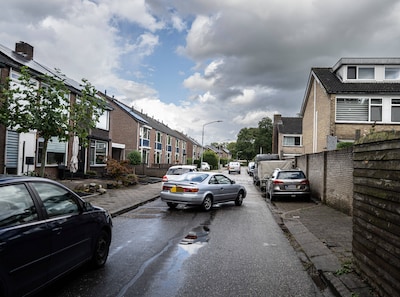 Bewoners van straat in Ewijk eisen dat gemeente ingrijpt na reeks incidenten: ‘Dit is geen normale b