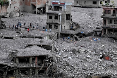Meer dan 1000 doden door overstromingen in Nepal en Tibet, bijna  4000 mensen nog vermist