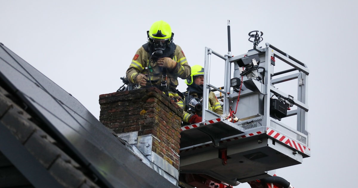 Brand in schoorsteen van woning aan de Speulderweg in Garderen