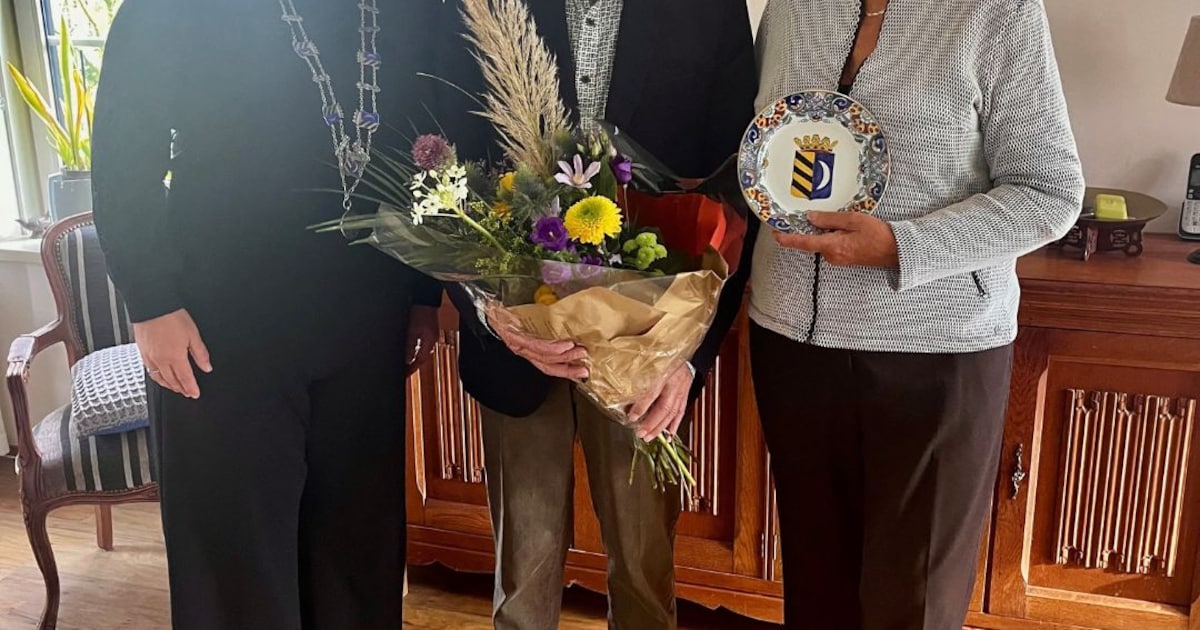 Echtpaar Jepma viert 60-jarig huwelijk op Ameland met bezoek burgemeester