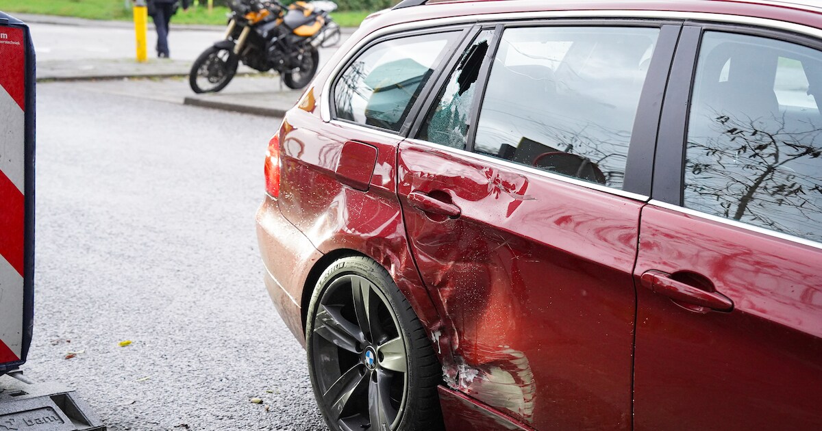 Motorrijder gewond bij botsing op de Antwerpenweg in Groningen