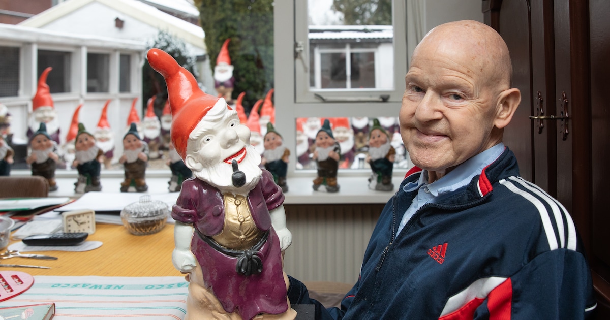 Ed heeft 175 (!) kabouters in huis staan, die hij allemaal heeft beschilderd: ‘De ‘finishing touch’ 