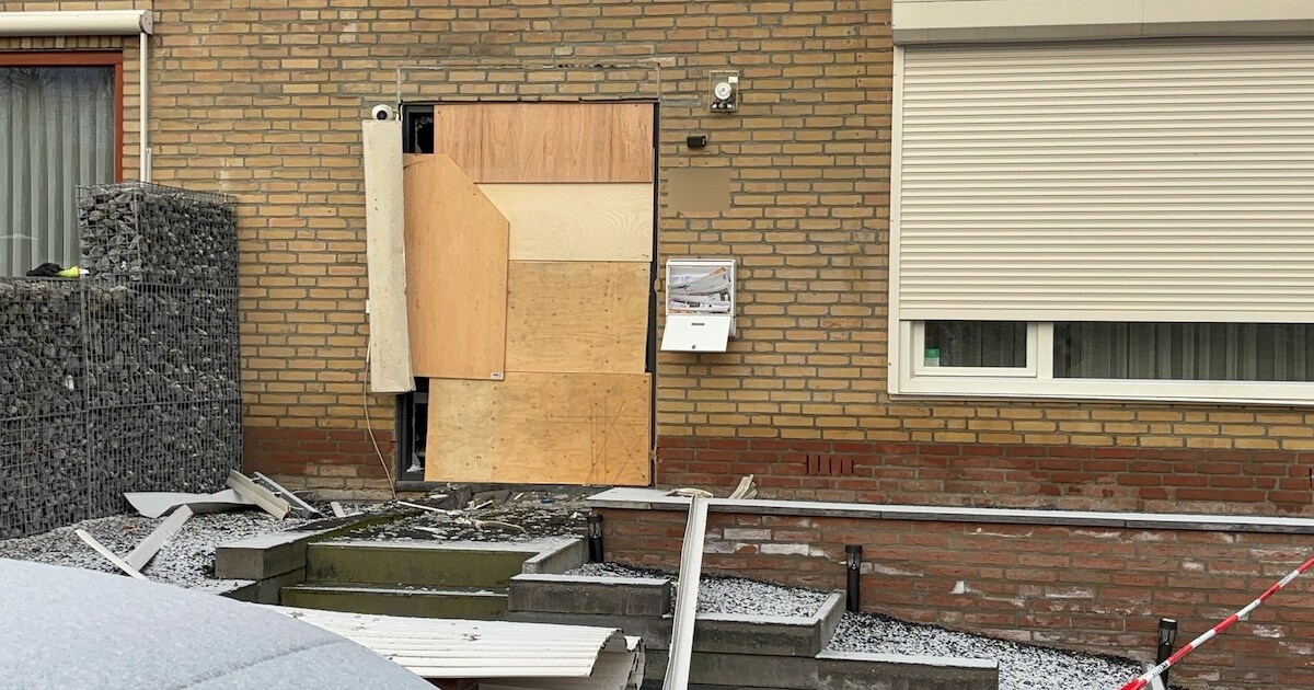 Grote schade na bomaanslag op woning in Sweikhuizen