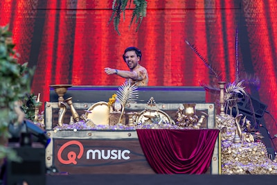 De Foute Party komt naar Arnhem, Snackspert looft burger en meer nieuws