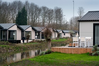 Succesvolle opvang Oekraïners op vakantiepark Kerkdriel stopt volgend jaar: ‘We bereiden hen voor op