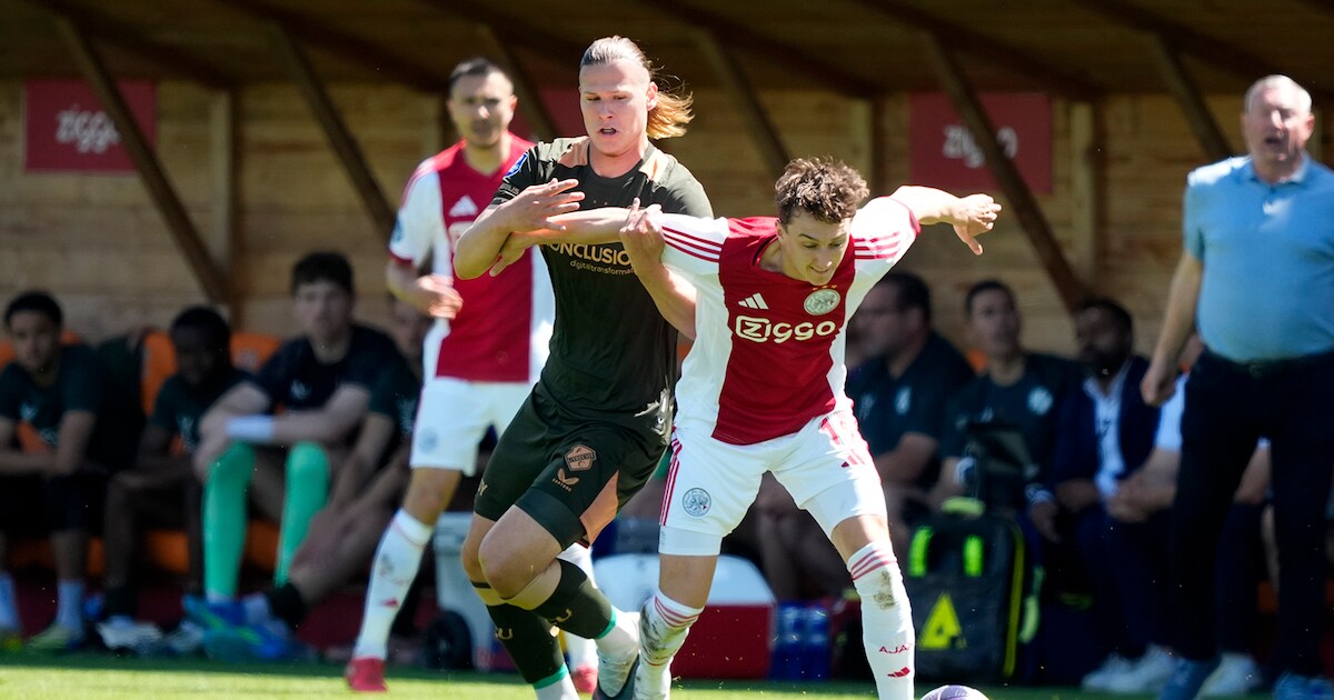 LIVE play-offs | Ajax ontsnapt aan snelle achterstand tegen FC Utrecht, winnaar in Volendam gaat Eur