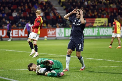 Blamage voor Feyenoord: Go Ahead Eagles lijkt wedstrijd te beslissen met fraaie goal