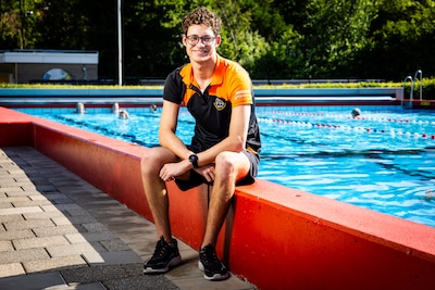 Zwemmer Lars (18) droomt van sterke zomer, maar er wacht ook een grote stap: studeren en op kamers