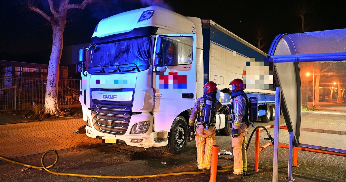 Brand in Aalst in bestuurderscabine van in Valkenswaard gestolen vrachtwagen
