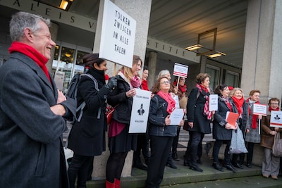 Wie bewaakt de vertaling? Zorgen over tolken nemen toe na ingrijpen advocaat in Almelo
