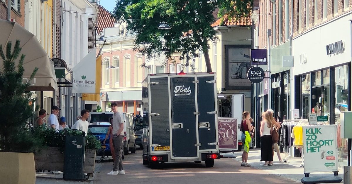 Filmcrew gespot in Woerden voor opnames van bekend programma