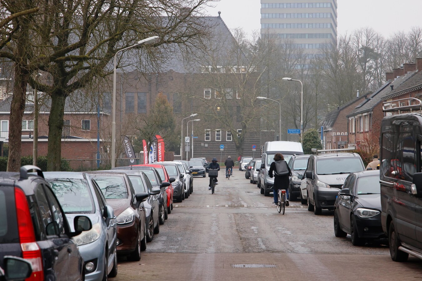 Definitief betaald parkeren in Brakkenstein: geen blauwe zone, maar ...
