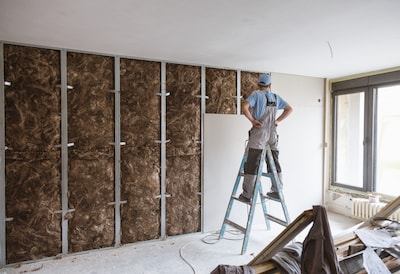 Door op deze manier te isoleren, houd je in de winter warmte binnen en in de zomer juist buiten