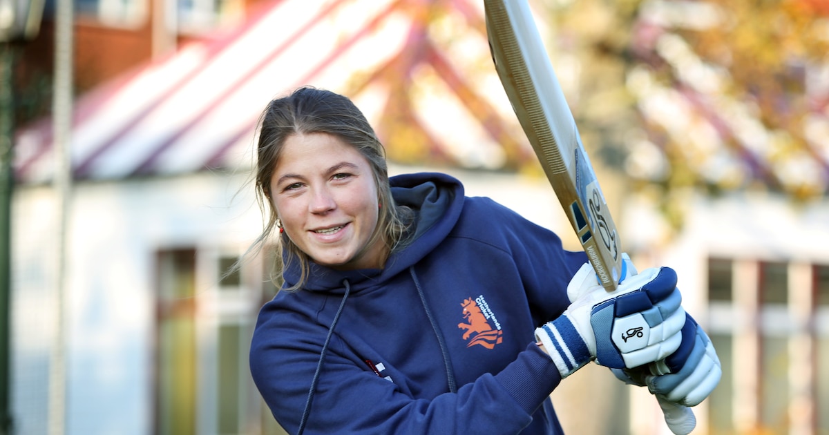 Als enige Nederlandse vrouwelijke cricketprof reist Sterre Kalis de ...